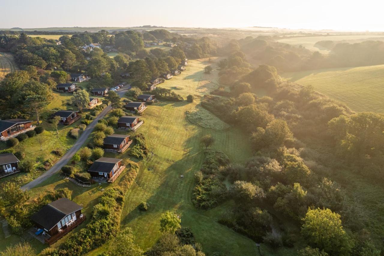 Timber Hill Self Catering Cedar Lodges Брод-Хейвен Экстерьер фото